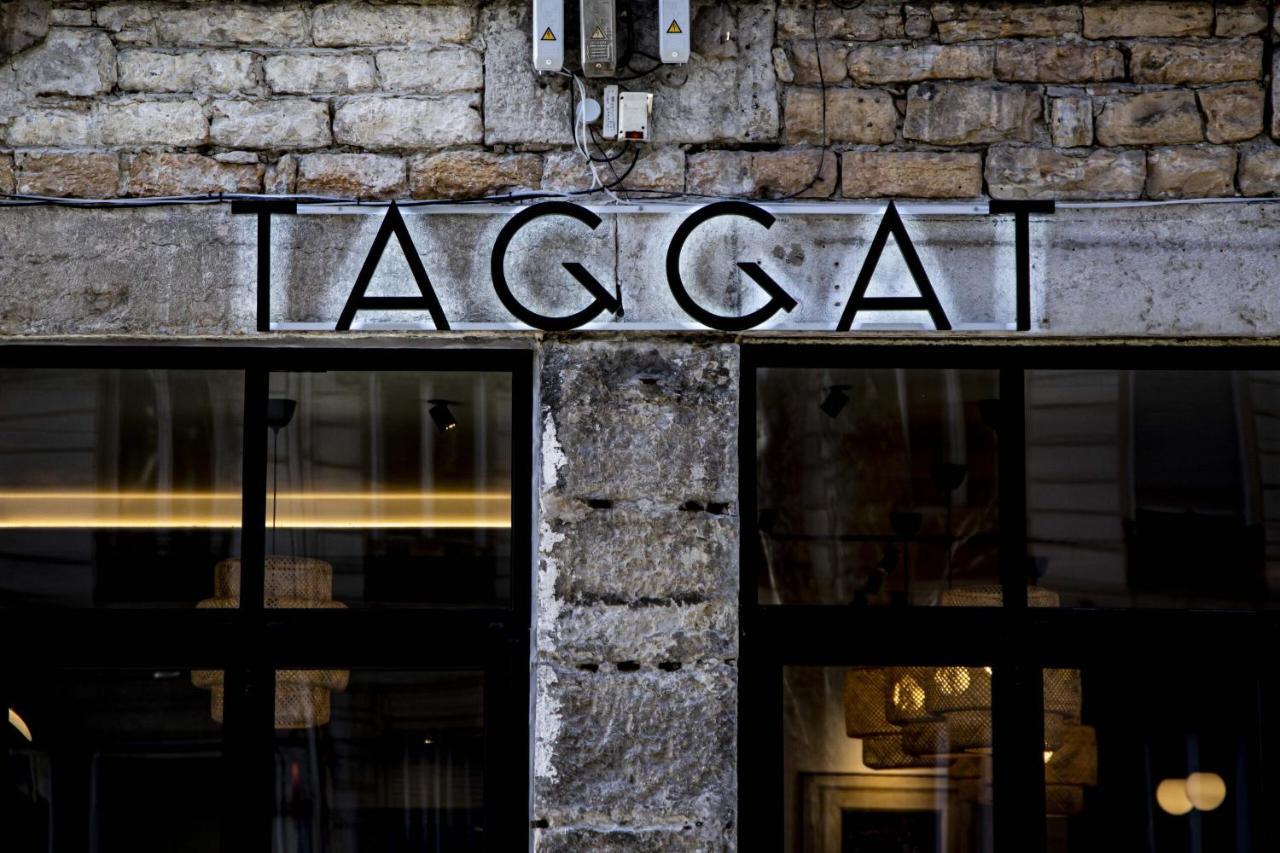 Hotel Taggat Лион Екстериор снимка